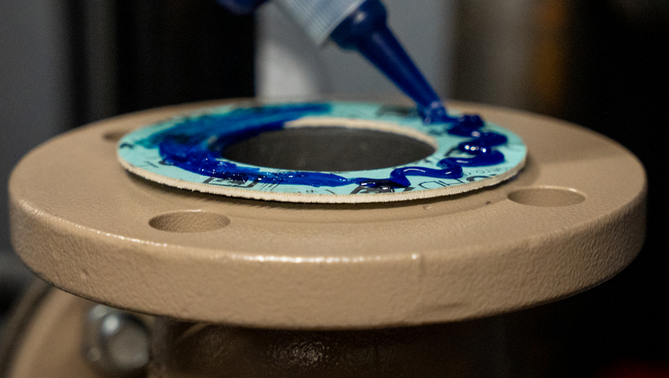 Plast-o-Seal® | permanently plastic universal sealant