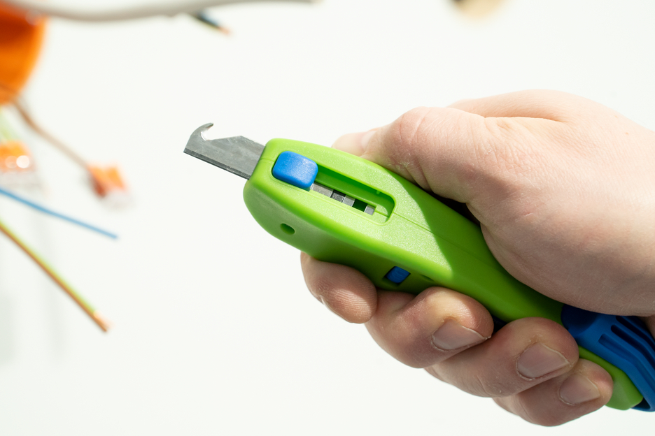 Cable Stripper No. S 4 - 28 Green Line | with retractable hook blade, working range 4 - 28 mm Ø