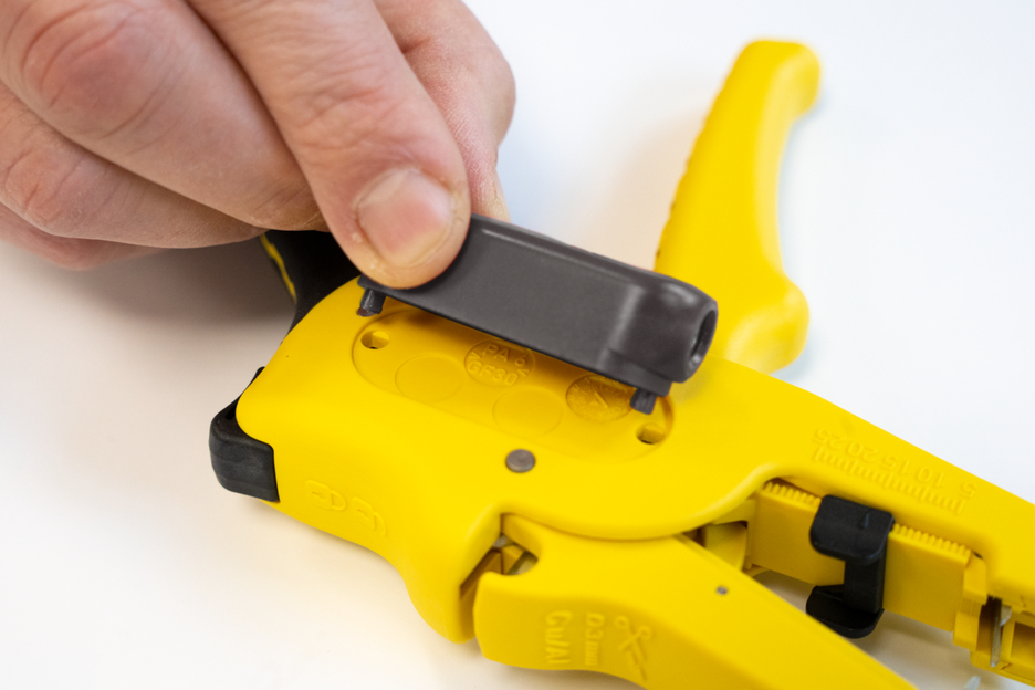 Wire Stripper No. 5 Solar Pro LED Set
 | 2-piece set incl. wire stripper and LED Work Light