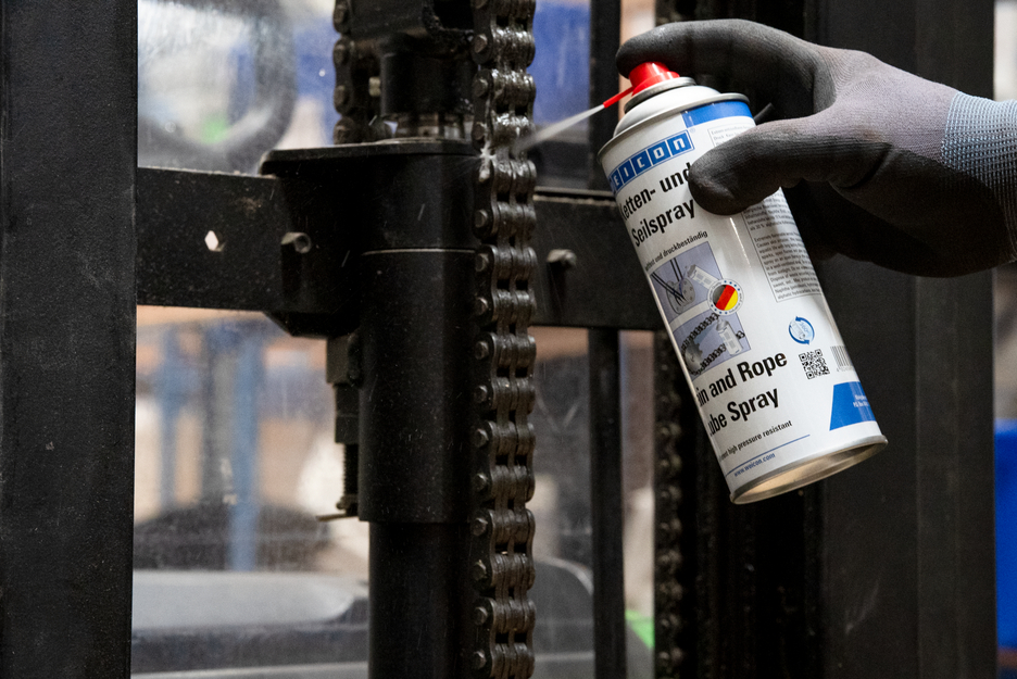 Chain and Rope Lube Spray | transparent adhesive lubricant