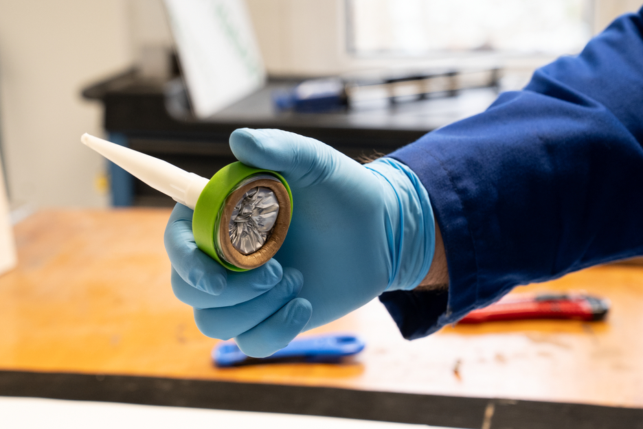WEICON Green Tube Assembly Adhesive | powerful universal adhesive for indoor and outdoor use