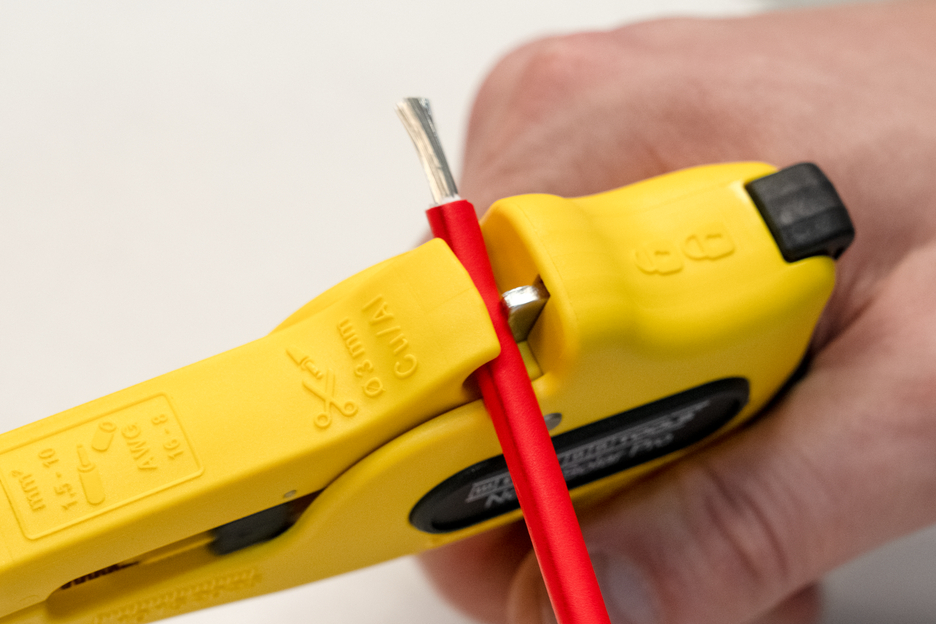 Wire Stripper No. 5 Solar Pro | for dismantling and stripping standard photovoltaic cables with a cross-section of 1.5 - 10 mm²