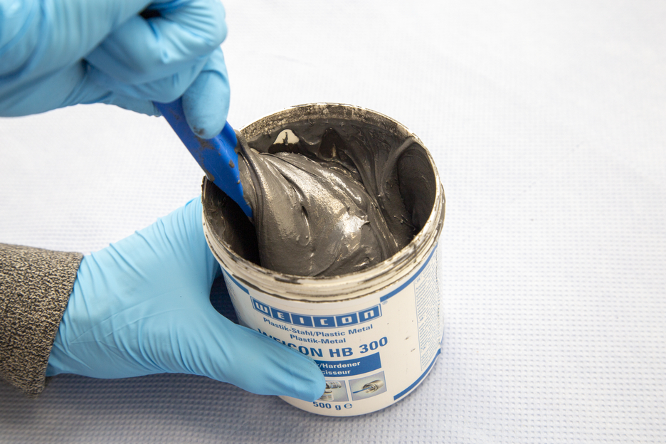 WEICON HB 300 | high-temperature-resistant epoxy resin system for repairs and moulding