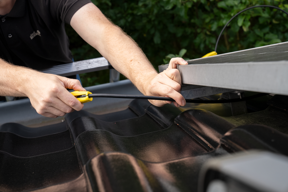 Mini-Solar 4/6 mm² | for dismantling and stripping standard photovoltaic cables with a cross-section of 4 & 6 mm²