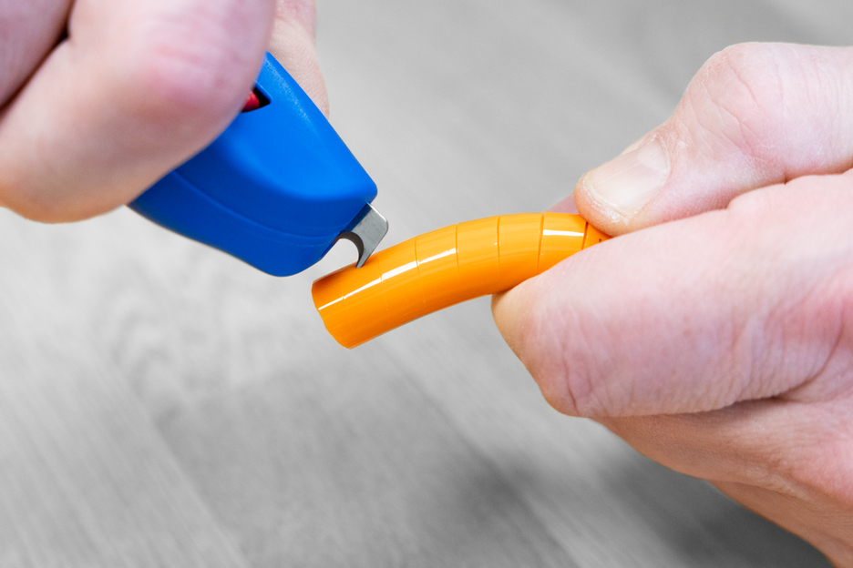 Cable Stripper No. S 4-28 Spiral | Circular, longitudinal and spiral cuts from 4–28 mm in diameter