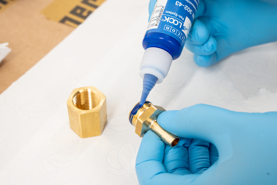 WEICONLOCK® AN 302-43 Threadlocking | medium strength, higher viscosity, with drinking water approval