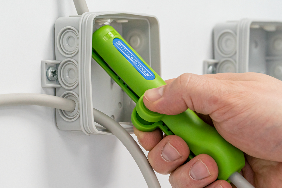 Starter Set Pro Green Line | 4-piece stripping set for house installations
>> Available from October 1st, 2022