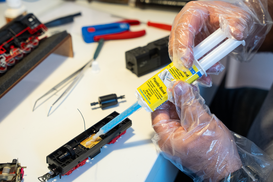 Plastic-Bond | plastic adhesive