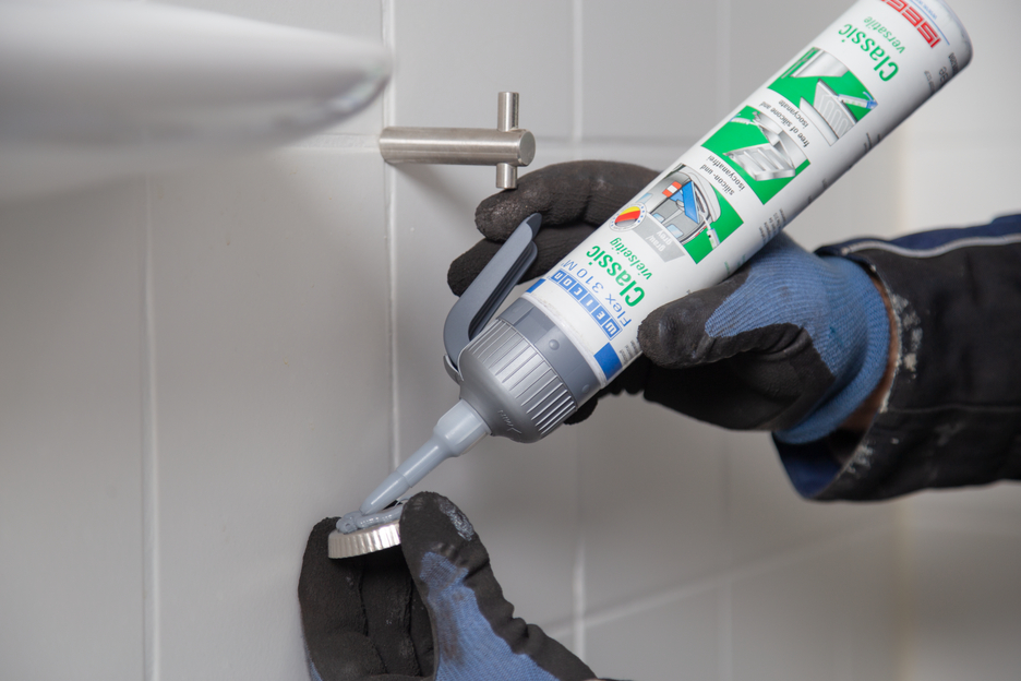 Flex 310 M® Classic MS-Polymer | elastic adhesive based on MS-Polymer in Presspack packaging for fatigue-free working